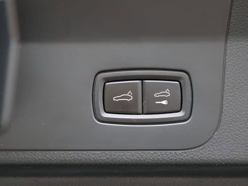 Used 2018 Porsche Panamera 4S Executive AWD/4WD image 19