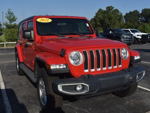 Used 2021 Jeep Wrangler Unlimited Sahara AWD/4WD image 3
