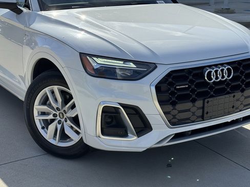 Used 2022 Audi Q5 2.0T Premium w/ Convenience Package image 6
