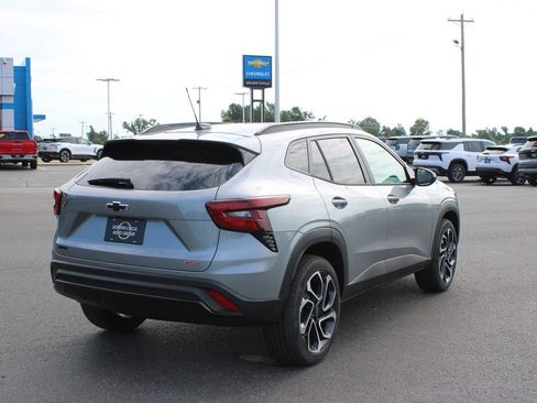 New 2026 Chevrolet Trax RS w/ Driver Confidence Package FWD image 9