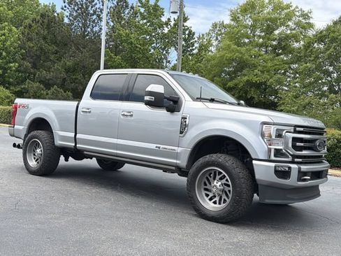 Used 2022 Ford F350 Platinum AWD/4WD image 9