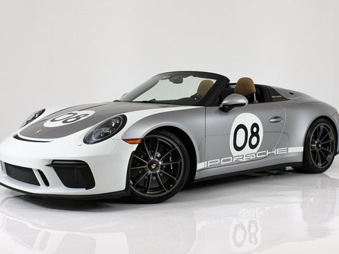 Used 2019 Porsche 911 Speedster RWD image 55