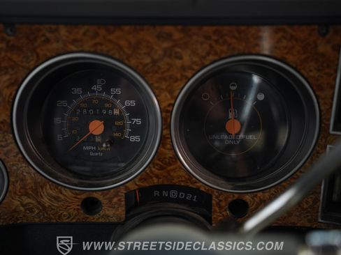 Used 1990 Chevrolet Suburban 2WD image 40