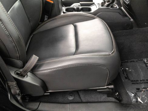 Used 2021 Jeep Wrangler Unlimited Rubicon w/ Trailer Tow Package image 40