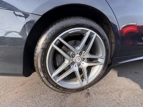 Used 2016 Mercedes-Benz S 550 4MATIC Sedan w/ Sport Package image 32