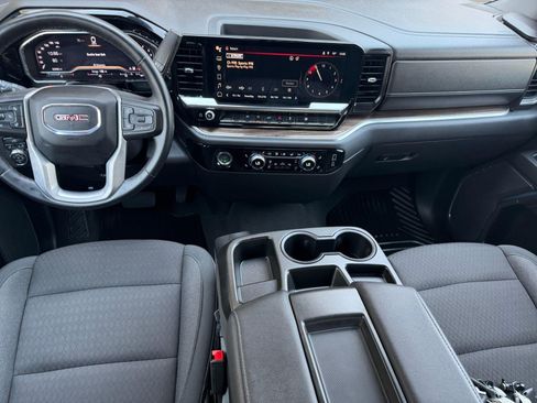 Used 2024 GMC Sierra 1500 Elevation AWD/4WD image 11