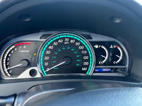 Used 2015 Toyota Venza LE image 32