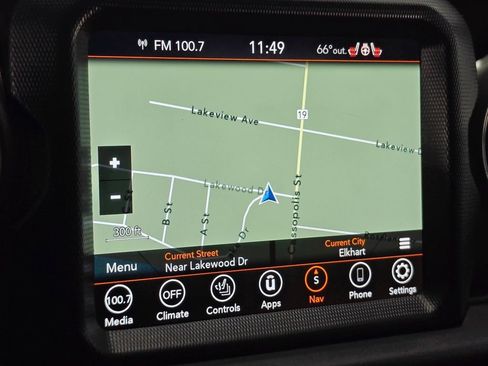 Used 2023 Jeep Gladiator Sport AWD/4WD image 6
