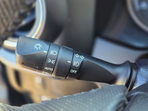 Used 2022 Toyota Tacoma TRD Off-Road image 37