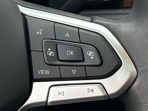 Certified 2024 Volkswagen Jetta SE w/ Panoramic Sunroof Package image 31