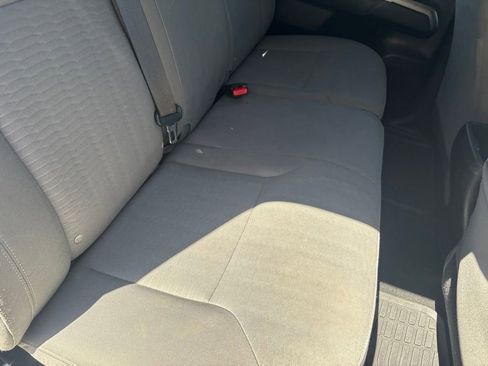 Used 2019 Toyota Tacoma SR5 AWD/4WD image 29
