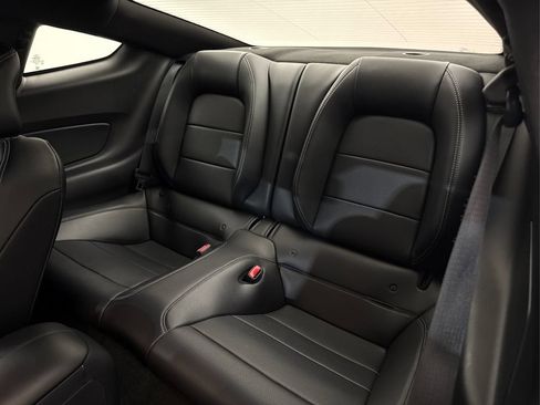 Used 2016 Ford Mustang GT Premium w/ Equipment Group 401A RWD image 16