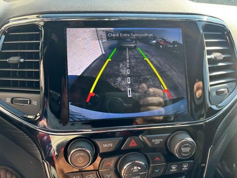 Used 2020 Jeep Grand Cherokee Altitude AWD/4WD image 25