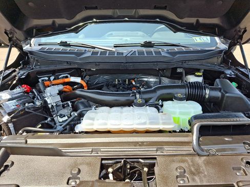 Used 2024 Ford F150 XLT w/ Mobile Office Package image 30