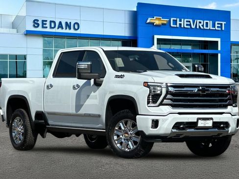 New 2026 Chevrolet Silverado 2500 High Country w/ High Country Premium Package AWD/4WD image 2