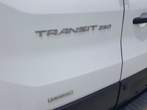 Used 2016 Ford Transit 250 130 Medium Roof RWD image 10
