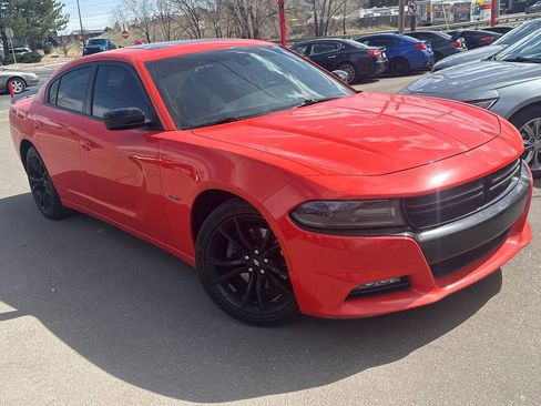 Used 2018 Dodge Charger R/T w/ Blacktop Package RWD image 1