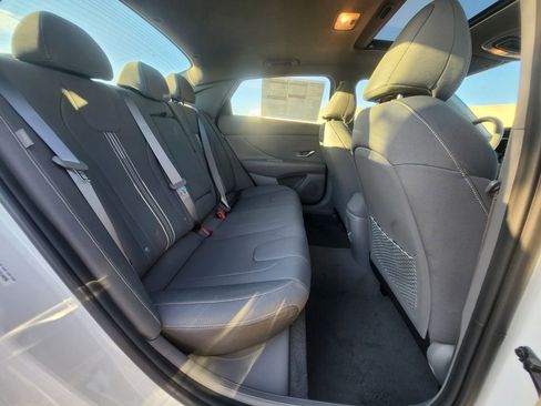 New 2026 Hyundai Elantra SEL Sport image 12