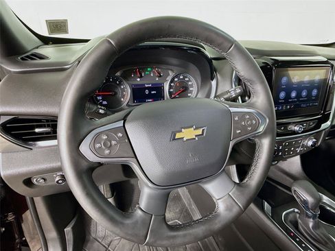 Used 2023 Chevrolet Traverse LT AWD/4WD image 13