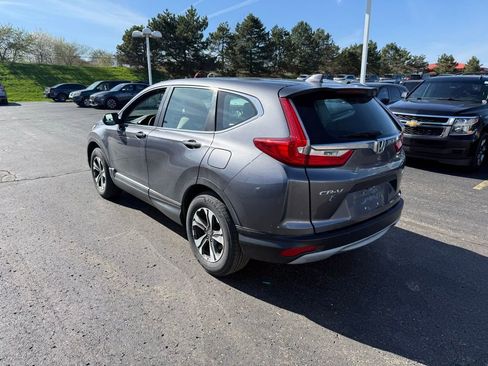 Used 2017 Honda CR-V LX image 2