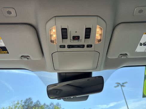 Certified 2026 Toyota Highlander XLE image 5