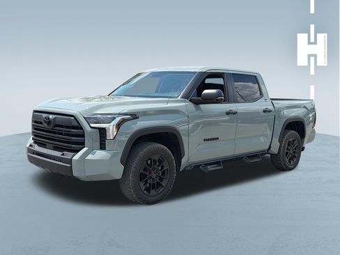 Used 2024 Toyota Tundra SR5 w/ SR5 Convenience Package AWD/4WD image 2