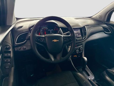 Used 2021 Chevrolet Trax LT image 21