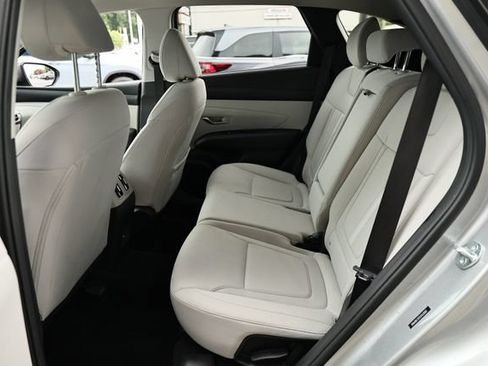 Used 2025 Hyundai Tucson SEL AWD/4WD image 24
