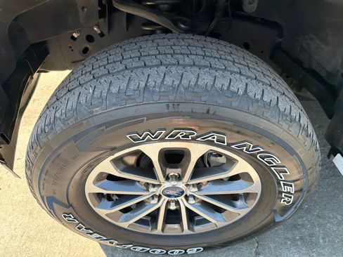 Used 2018 Ford F150 Lariat AWD/4WD image 17