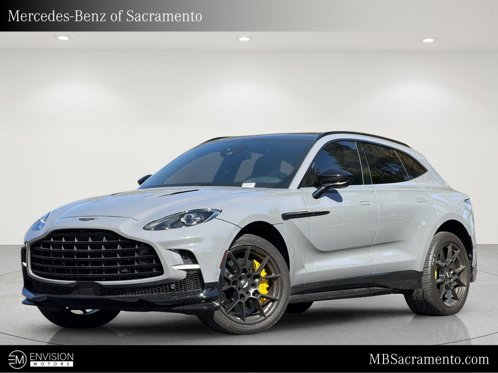 Used 2023 Aston Martin DBX 707 AWD/4WD image 1