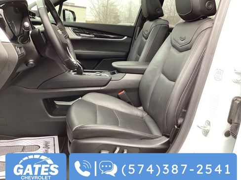Used 2025 Cadillac XT6 Premium Luxury image 20