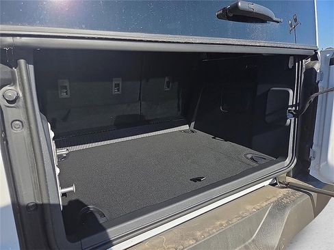 New 2025 Ford Bronco Outer Banks image 8