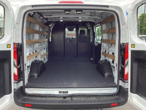 Used 2024 Ford Transit 250 Low Roof w/ Exterior Upgrade Package RWD image 15