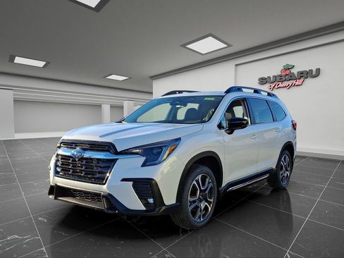 Used 2026 Subaru Ascent Limited AWD/4WD image 2