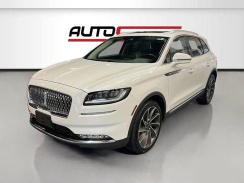 Used 2023 Lincoln Nautilus Reserve w/ Equipment Group 202A AWD/4WD image 3