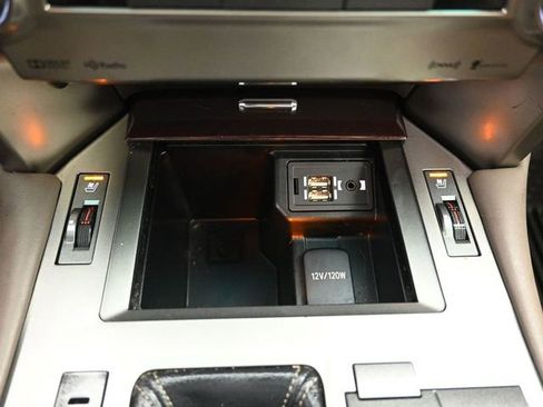Used 2014 Lexus GX 460 w/ Premium Package AWD/4WD image 21