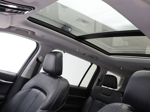 Used 2023 Jeep Grand Cherokee L Limited w/ Luxury Tech Group II image 18