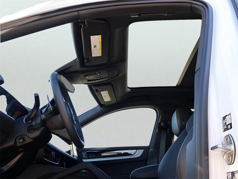 New 2026 Porsche Cayenne E-Hybrid Coupe image 38