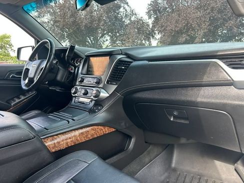 Used 2015 Chevrolet Suburban LTZ AWD/4WD image 35