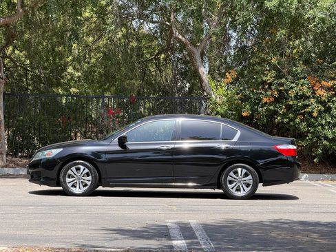 Used 2015 Honda Accord LX image 2