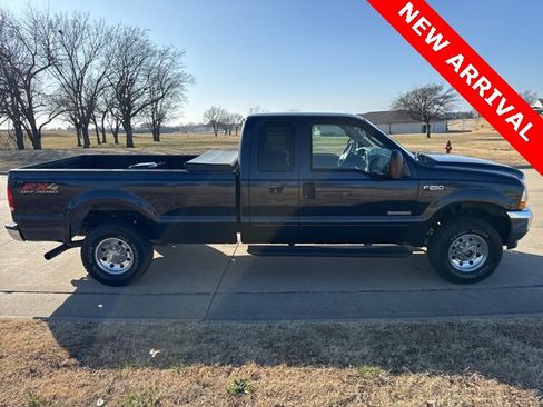 Used 2004 Ford F250 XL image 2