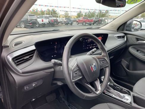 Used 2024 Buick Encore GX Preferred w/ Comfort Package image 9