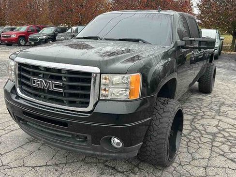 Used 2009 GMC Sierra 2500 SLT w/ Entertainment Package image 4