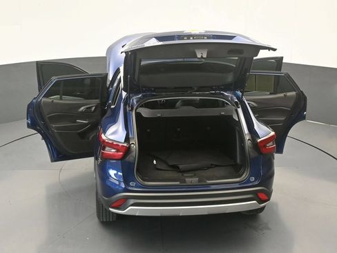 Used 2024 Chevrolet Trax LT FWD image 53
