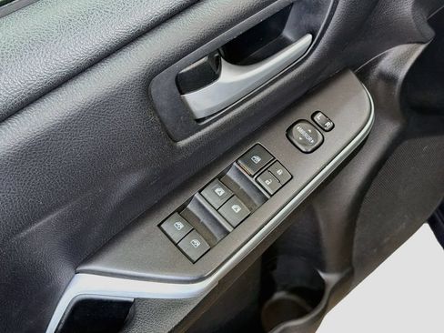 Used 2017 Toyota Camry LE FWD image 18