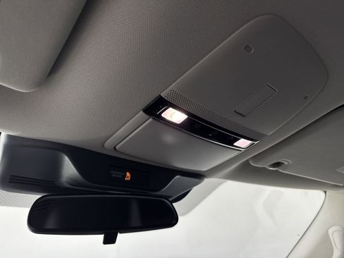 New 2025 Nissan Armada SV image 10