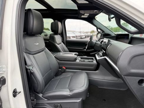 New 2026 Ford Expedition Max Platinum w/ Stealth Appearance Package AWD/4WD image 19