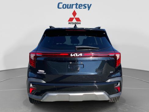 Used 2024 Kia Seltos SX AWD/4WD image 4