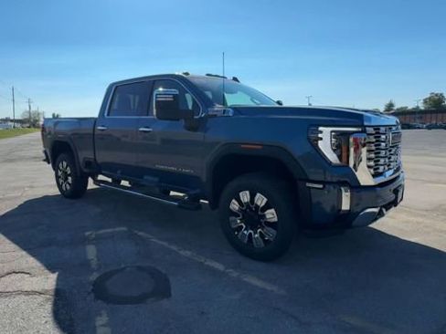 New 2026 GMC Sierra 2500 Denali w/ Denali Reserve Package image 2