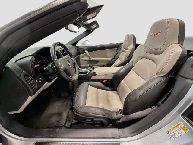 Used 2012 Chevrolet Corvette Convertible w/ 3LT Preferred Equipment Group RWD image 17